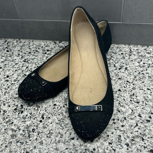 Jessica Simpson Suede Flats - Picture 1 of 6